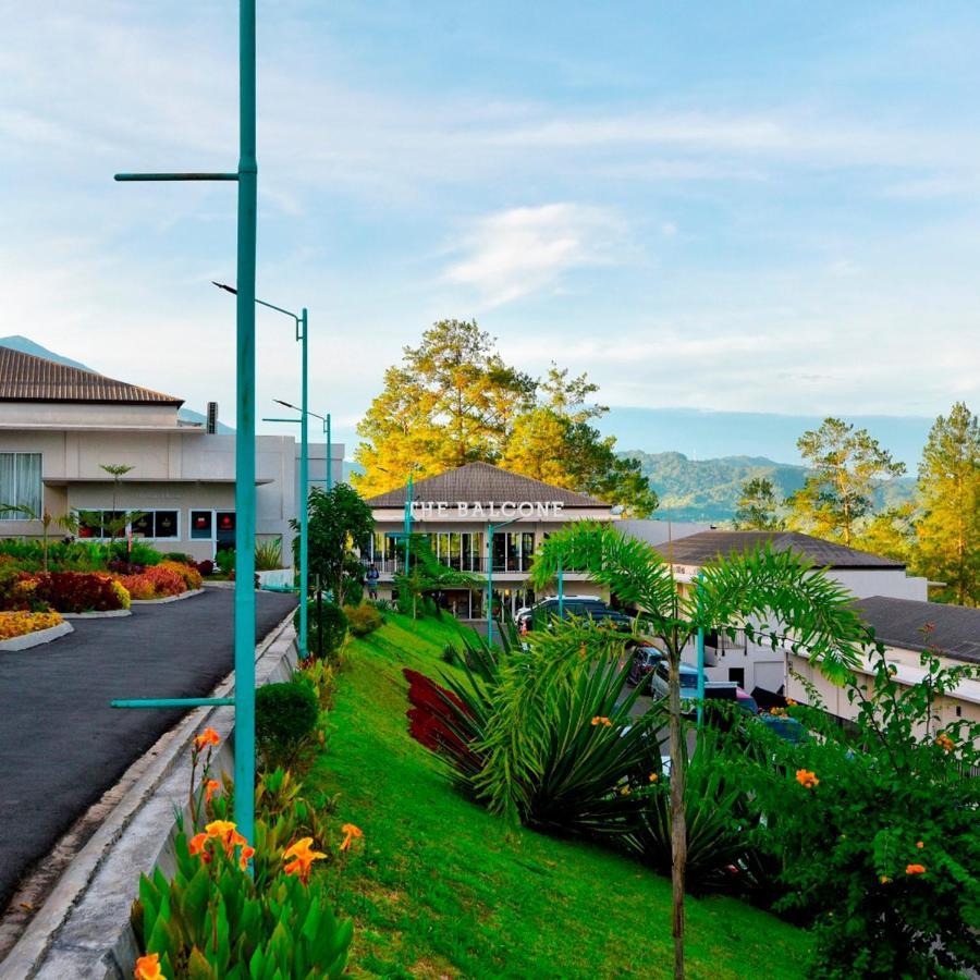The Balcone Hotel&Resort Bukittinggi Esterno foto