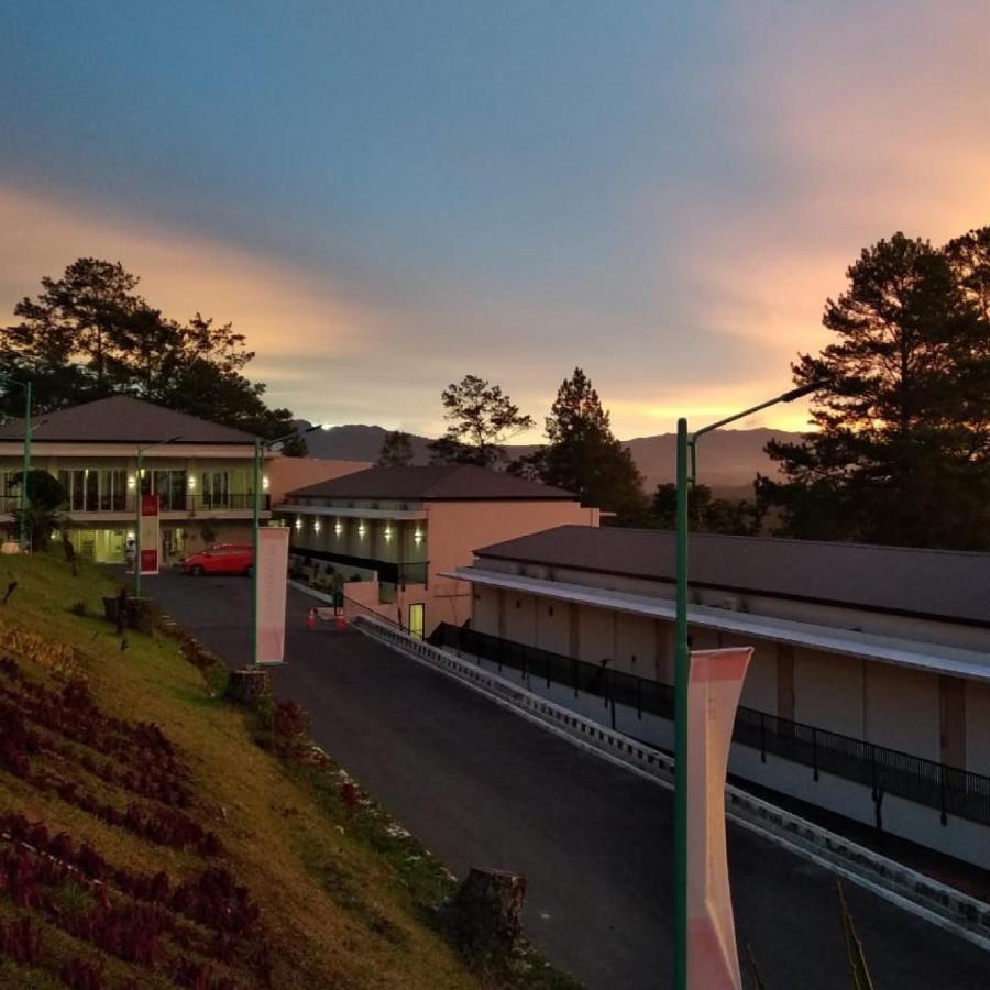 The Balcone Hotel&Resort Bukittinggi Esterno foto